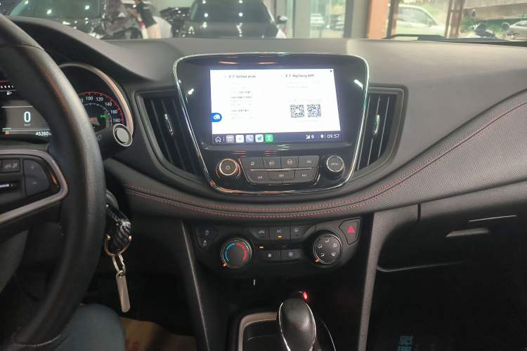 Used Chevrolet Monza 2020 Light Hybrid RS 330T Automatic Comfort Edition Audio And AC Panel