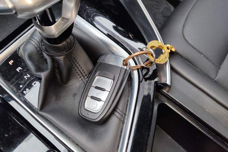 Used Dongfeng Aeolus AX7 2019 1.6T Automatic AI Navigation Model China V Standard Vehicle Key