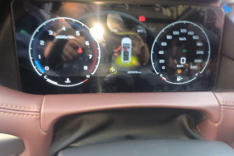 Used Geely Auto Haoyue 2022 1.8TD DCT Luxury 7-Seater Instrument Cluster