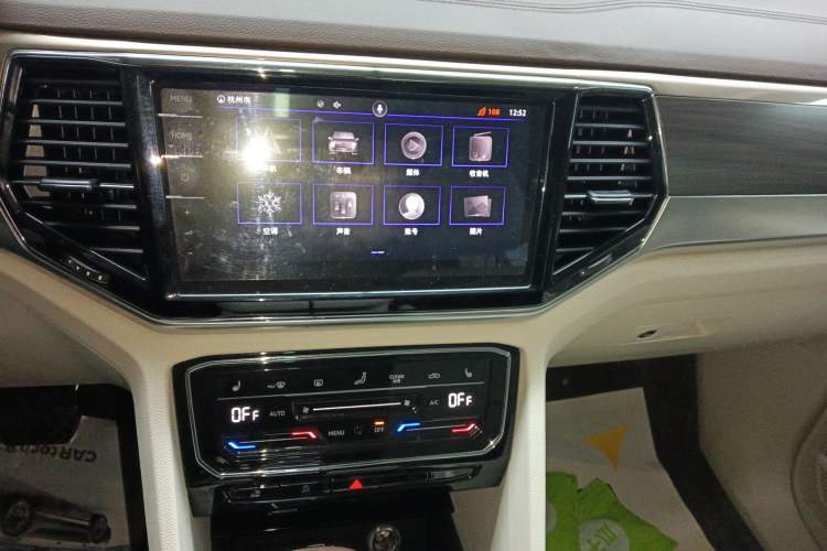 Used Volkswagen Viloran 2020 380TSI Prestige Edition
