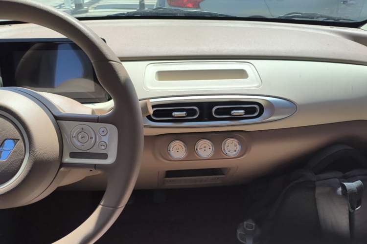 Used Wuling Hongguang MINIEV 2025 Four-Door Version Advanced Edition
