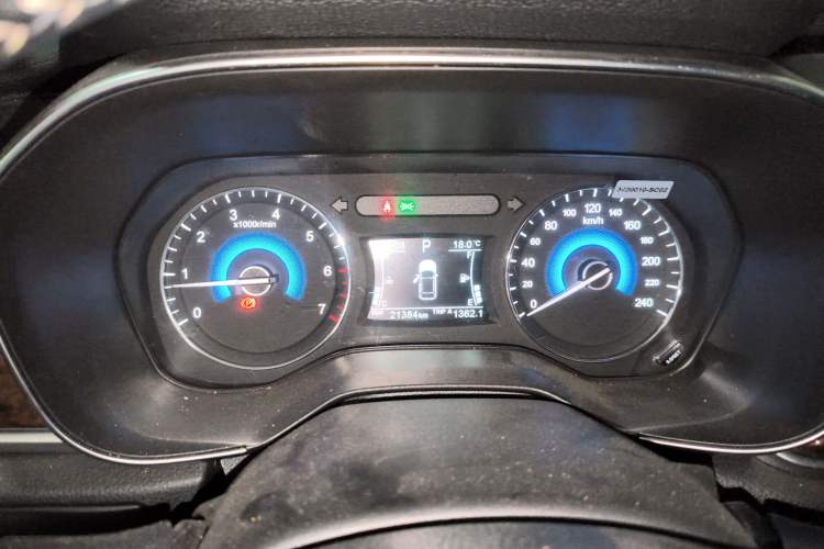 Used Dongfeng Fengon 580 2017 1.5T CVT Smart Style Model
