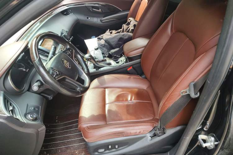 Used Buick LaCrosse 2013 2.4L SIDI Luxury Comfort Edition Left Front Seat