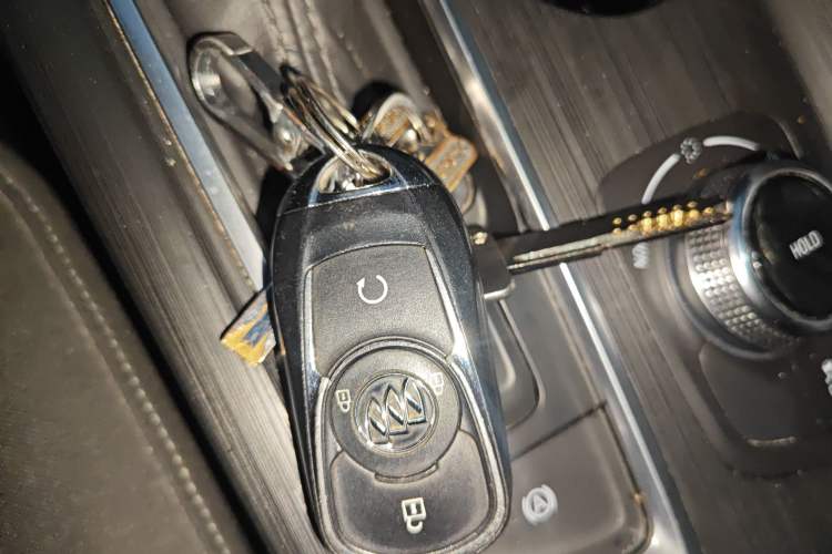 Used Buick Velite 6 2020 Plug-in Hybrid Connected Fashion Model