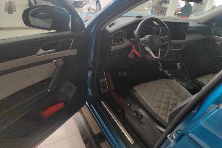 Used Volkswagen Tayron X 2023 330TSI Two-Wheel-Drive Prestige High-Energy Version Driver Seat