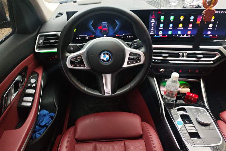 Used BMW i3 2024 eDrive 35 L
