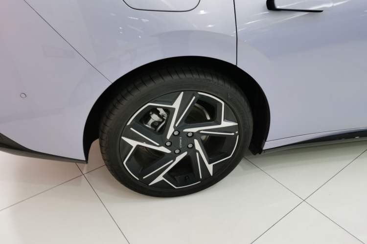 Used Lynk & Co 07 2024 EM-P 126 Long-Range Intelligent Driving Ultra