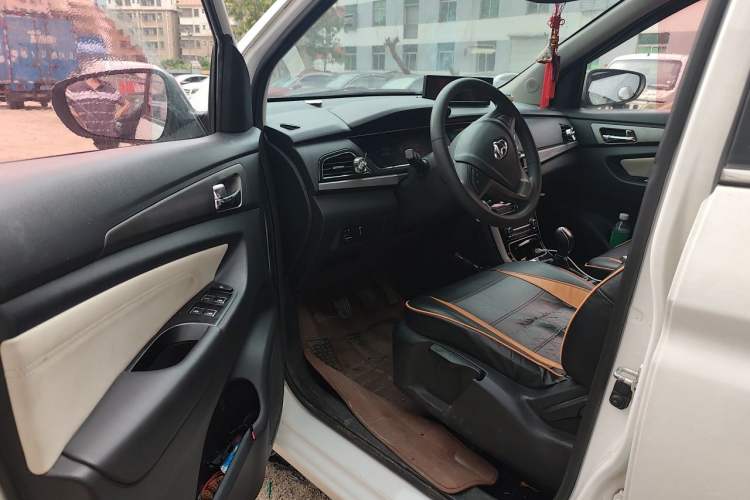 Used CHANGAN KAICHENG Oushang A600 2018 1.5L Manual Elite Version
