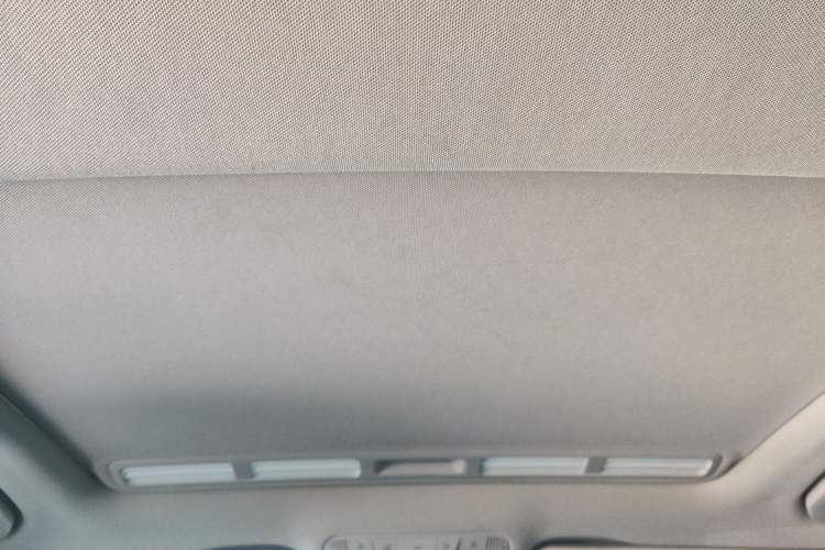 Used Mercedes-Benz C-Class 2015 C 180 L Sport Edition Headliner