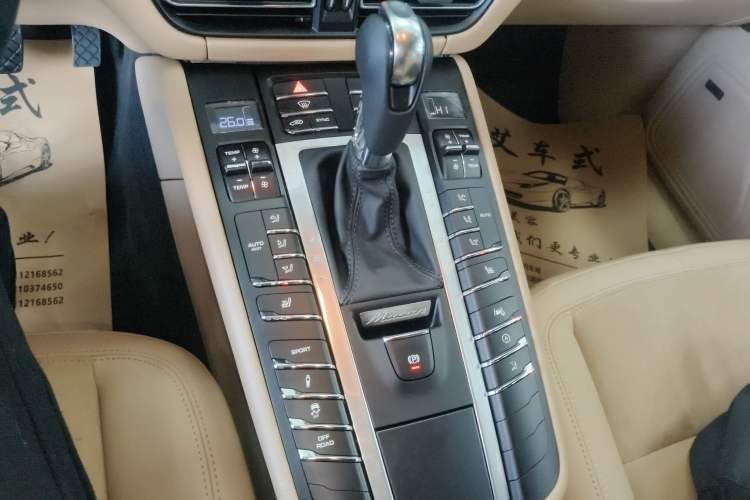 Used Porsche Macan 2021 Macan 2.0T