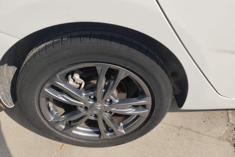 Used CHANGAN Eado DT 2019 1.6L Manual Comfort Model China VI Standard Exterior 5