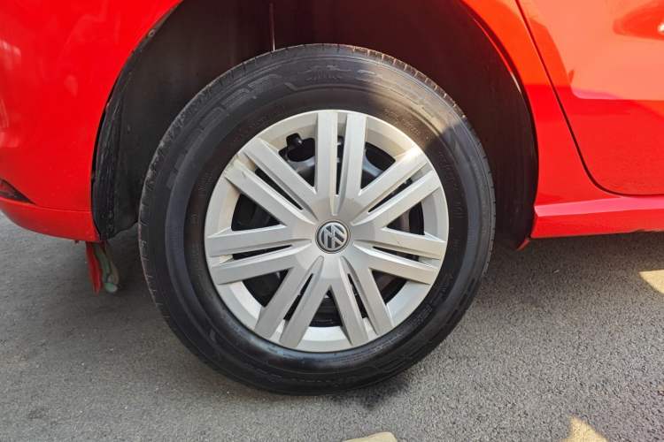 Used Volkswagen Polo 2014 1.4L Manual Fashion Edition