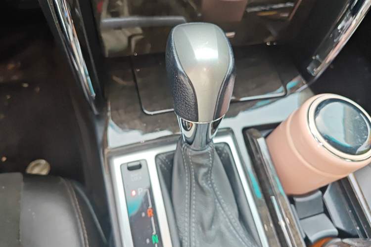 Used Toyota Reiz 2013 2.5V Shangrui Edition
