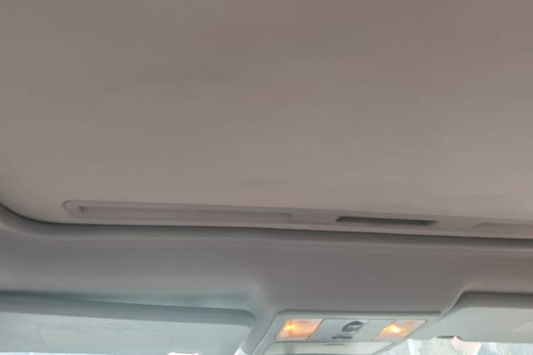 Used FORTHING Joyear X5 2013 1.6L Manual Luxury Model China IV Standard Headliner