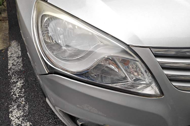 Used Hyundai Celesta 2011 1.6L Manual Comfort Edition
