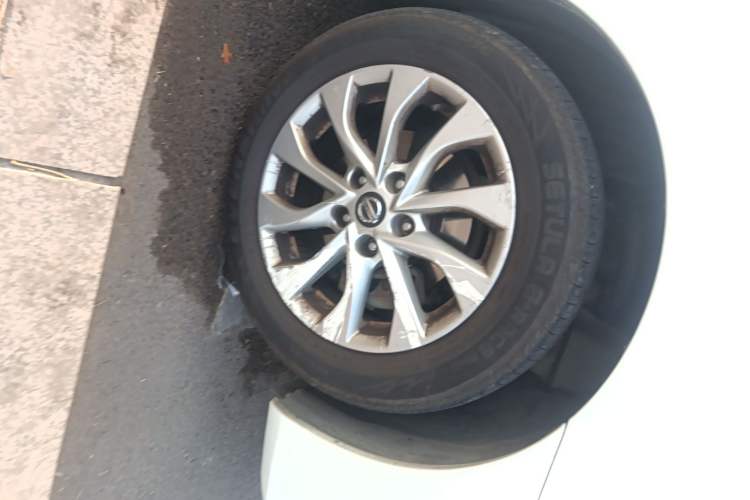 Used Nissan Sylphy 2021 Classic 1.6XL CVT Luxury Edition Right Front Wheel Hub