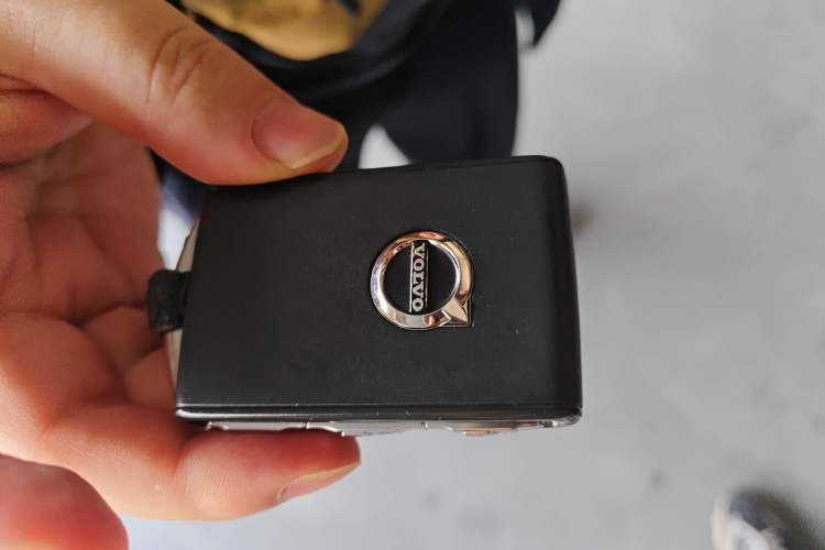 Used Volvo V90 2017 Cross Country T5 AWD Smart Range Edition
