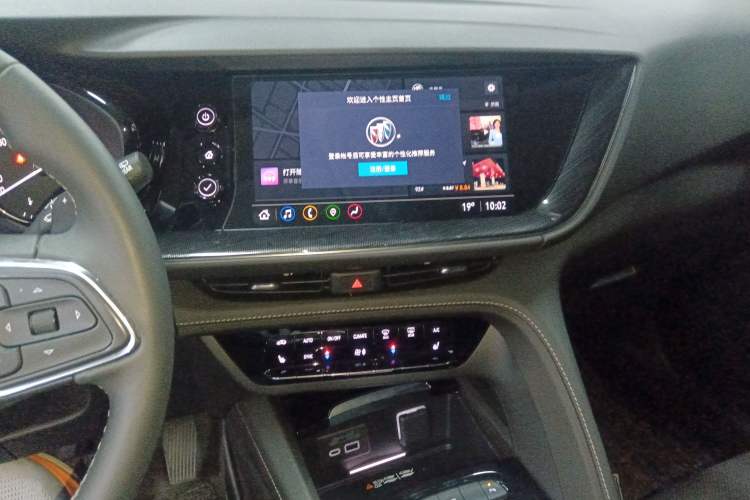 Used Buick Envision 2022 Encore Plus 652T Five-Seat Luxury Model Audio And AC Panel