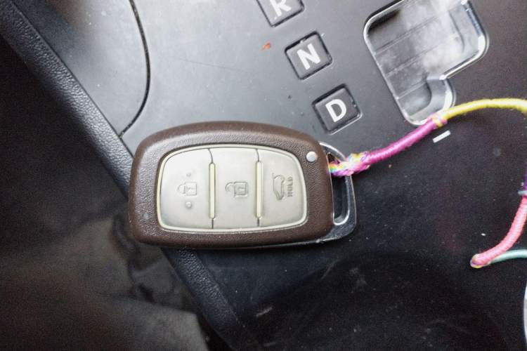 Used Hyundai ix35 2013 2.0L Automatic Two-Wheel Drive Smart GLS China IV Standard