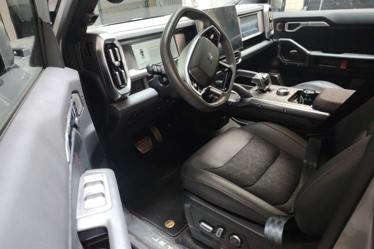 Used JETOUR Shanhai Traveler C-DM 2024 C-DM 208KM Mountain & Wilderness Edition