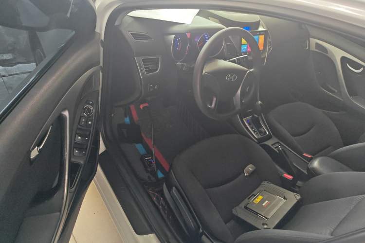 Used Hyundai Elantra (5th Generation / Langdong) 2015 1.6L Automatic Leading Model Driver Seat