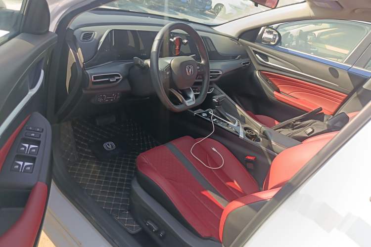 Used CHANGAN Eado 2021 PLUS Blue Whale NE 1.4T GDI DCT Flagship Model
