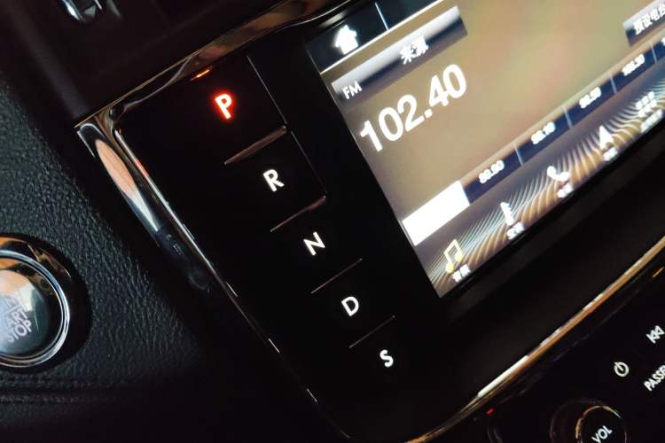 Used Lincoln Continental 2019 2.0T Two-Wheel Drive Prestige Version China VI Standard