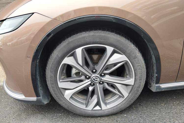 Used Mazda EZ-6 2024 Range-Extended 200 Luxury Edition Exterior 4