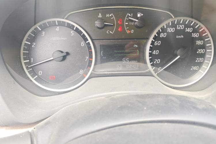 Used Nissan Sylphy 2019 1.6XV CVT Smart Connect Luxury Edition China VI Standard
