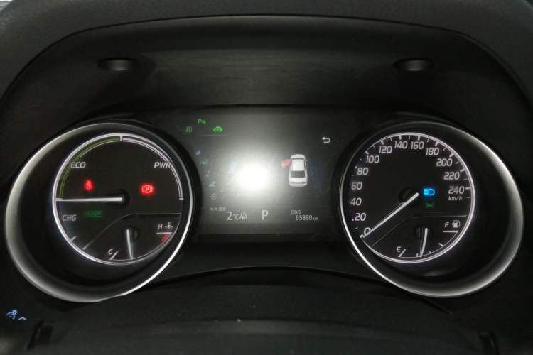 Used Toyota Camry 2018 Dual-Engine 2.5 HG Luxury Edition
