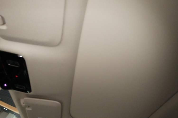 Used Li Auto MEGA 2025 Home Family Special Edition