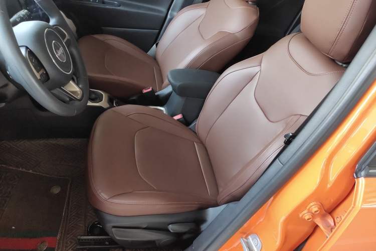 Used Jeep Renegade 2017 180T Automatic Kinetic Edition+
