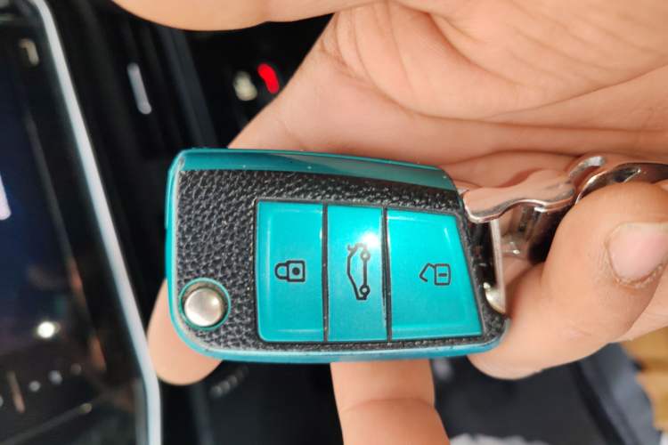 Used Volkswagen Tayron 2022 280TSI Two-Wheel Drive Luxury Smart Connectivity Version Vehicle Key