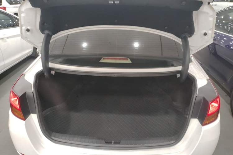 Used Kia K5 2015 2.0L Automatic GL