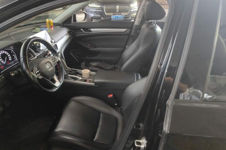 Used Honda Accord 2018 260TURBO Elite Edition China VI Left Front Seat