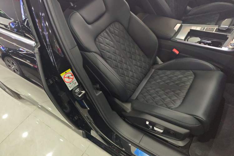 Used Audi A6L 2025 Revised 45 TFSI Prestige Dynamic Edition