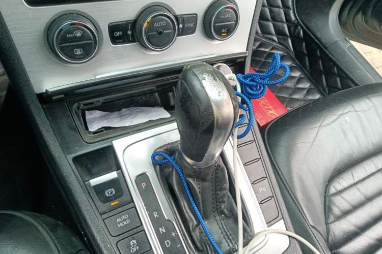 Used Volkswagen Magotan 2015 1.8TSI Advanced Model Gear Lever