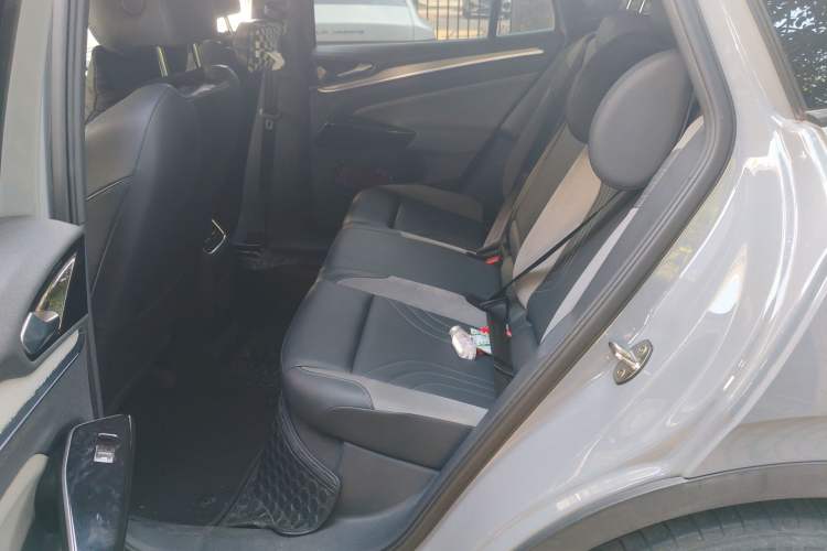 Used Volkswagen ID.4 CROZZ 2021 Long-Range PRO Two-Wheel Drive Version
