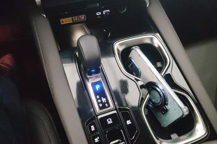 Used Lexus RX 2023 350h Four-Wheel Drive Enjoyment Version Gear Lever