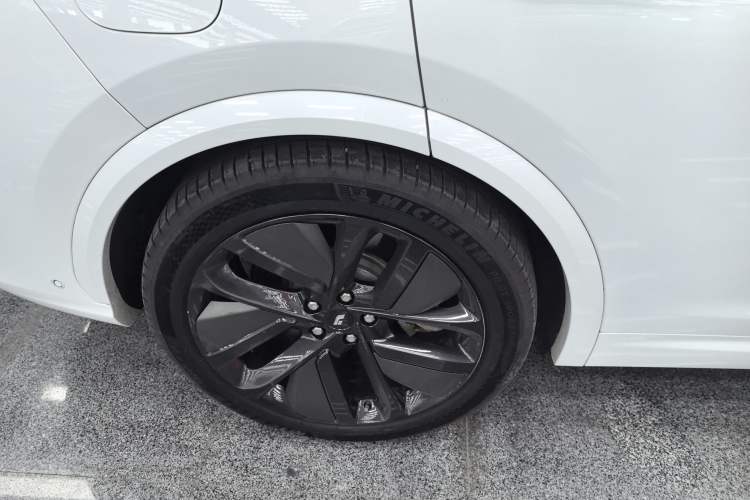 Used Li Auto L7 2023 Pro Model
