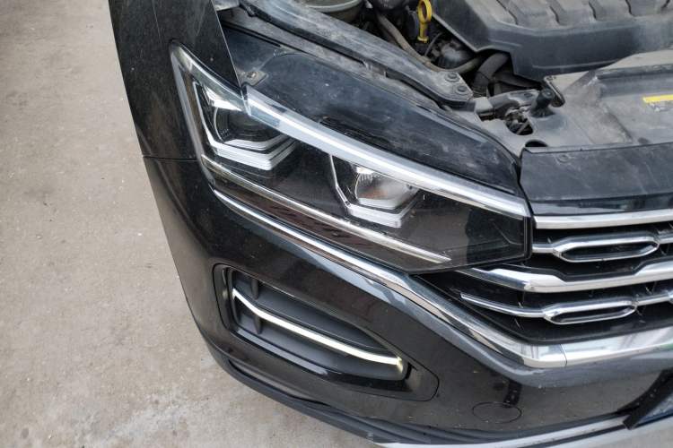 Used Volkswagen Tayron 2019 330TSI Two-Wheel Drive Luxury Model China VI Standard