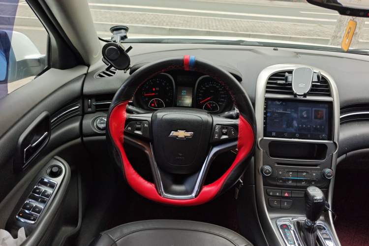 Used Chevrolet Malibu 2014 2.0L Automatic Luxury Edition Steering Wheel