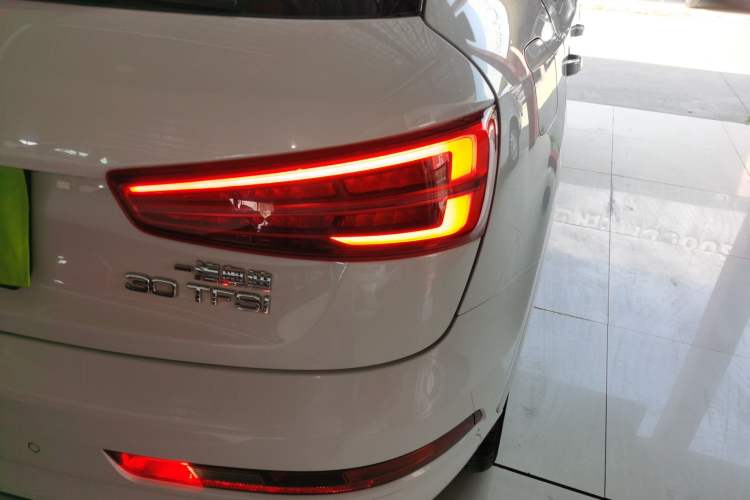 Used Audi Q3 2017 30 TFSI Fashion Model
