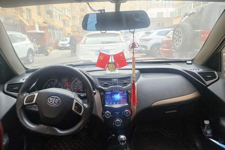 Used FAW Xiali N7 2013 1.3L Manual Comfort Model
