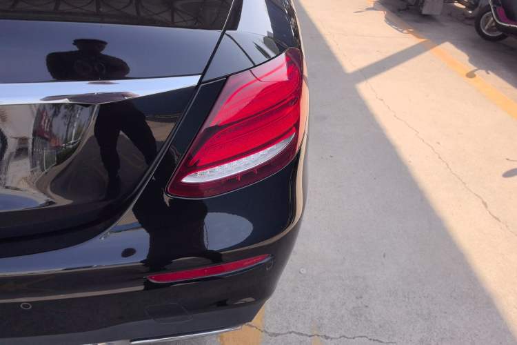 Used Mercedes-Benz E-Class 2019 E 200 L Sport Edition Exterior 3