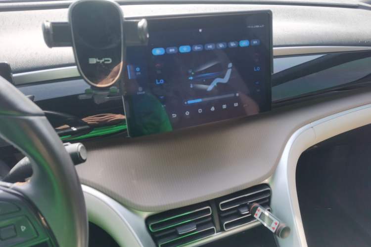 Used BYD Song Pro New Energy 2024 HONOR Edition DM-i 71KM Navigation Model