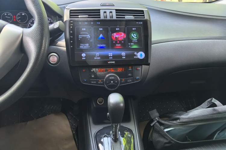 Used Nissan Tiida 2011 1.6L CVT Smart Version Audio And AC Panel