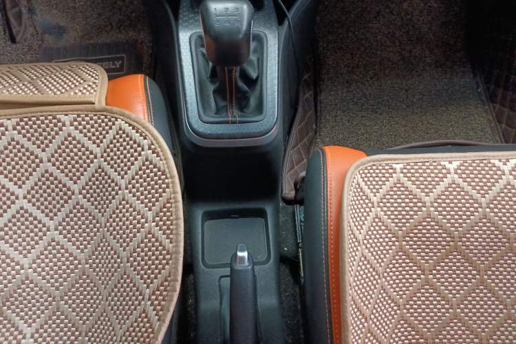 Used Geely Auto Vision X1 2017 1.3L Manual Frenzy Edition