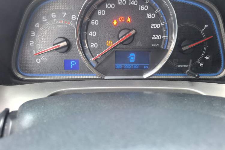 Used Toyota RAV4 2013 2.5L Automatic 4x4 Prestige Edition Odometer Close Up