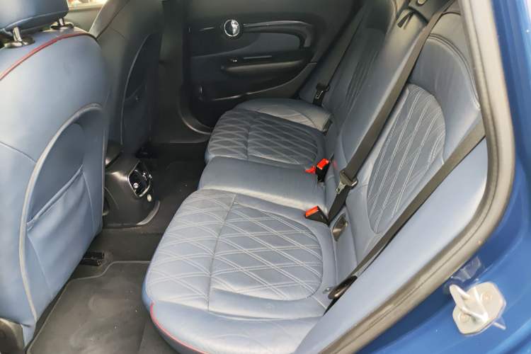 Used MINI Clubman 2016 Revised Version 1.5T COOPER Connoisseur Edition Left Rear Seat